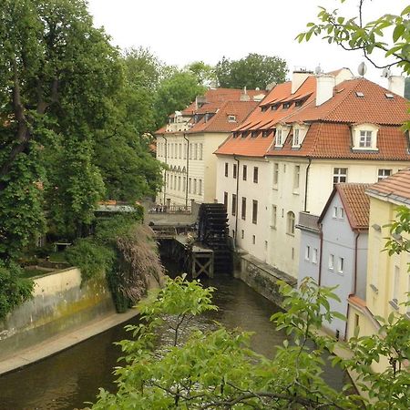 Apartment Dům U Černého beránka Praga Quarto foto